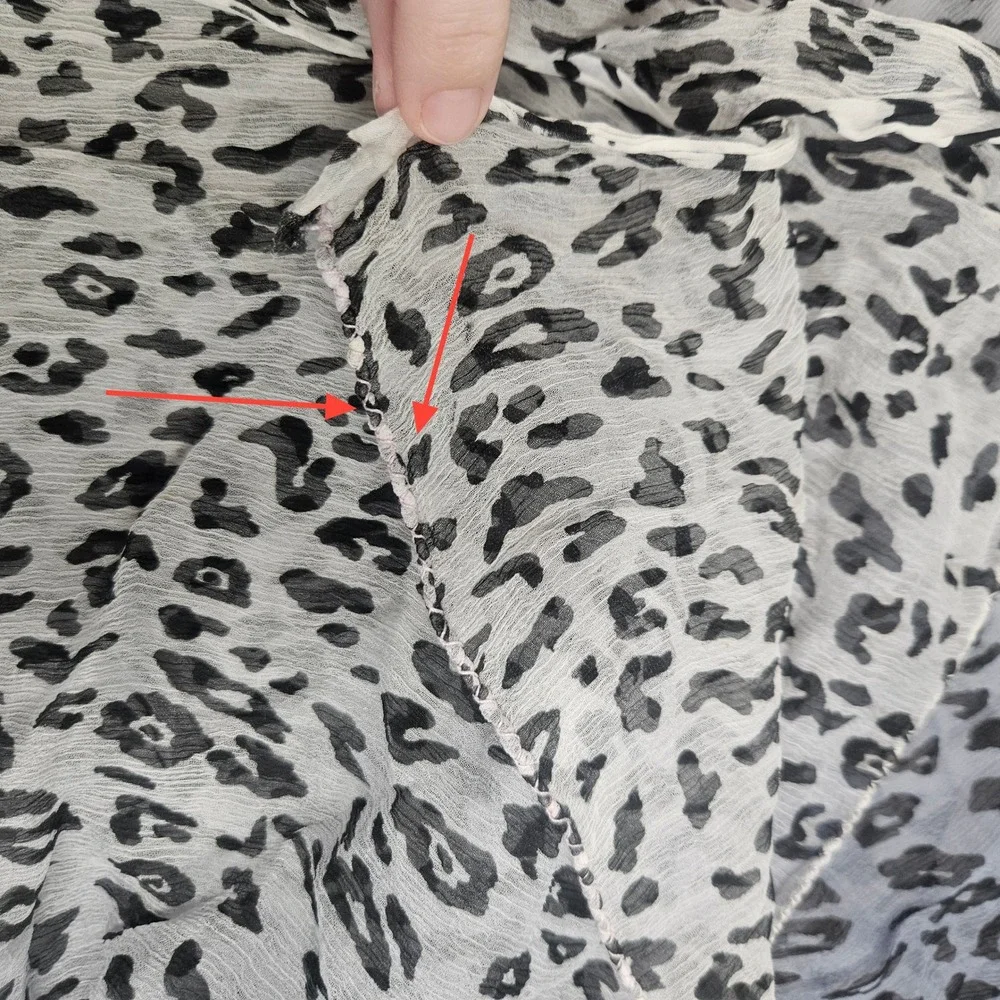Leopard Print Scarf Gray White Lightweight Ombre Gradient‎ Sheer Preppy Women